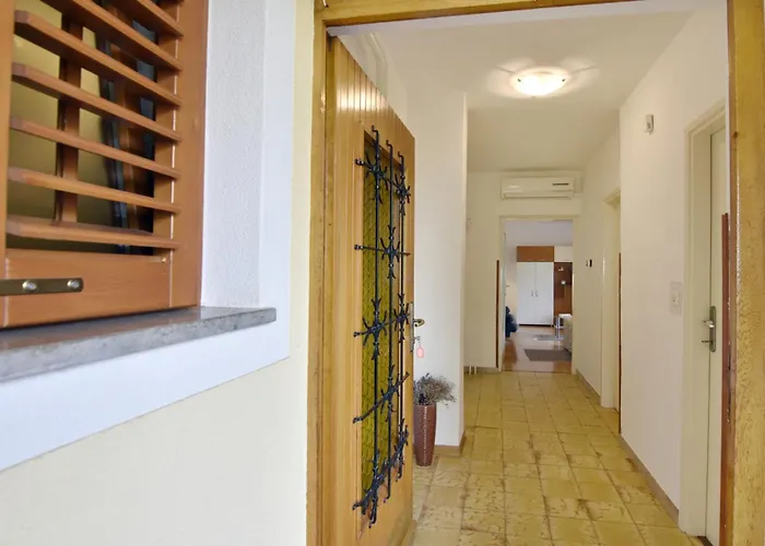 With Parking Space - 22464 * Umag